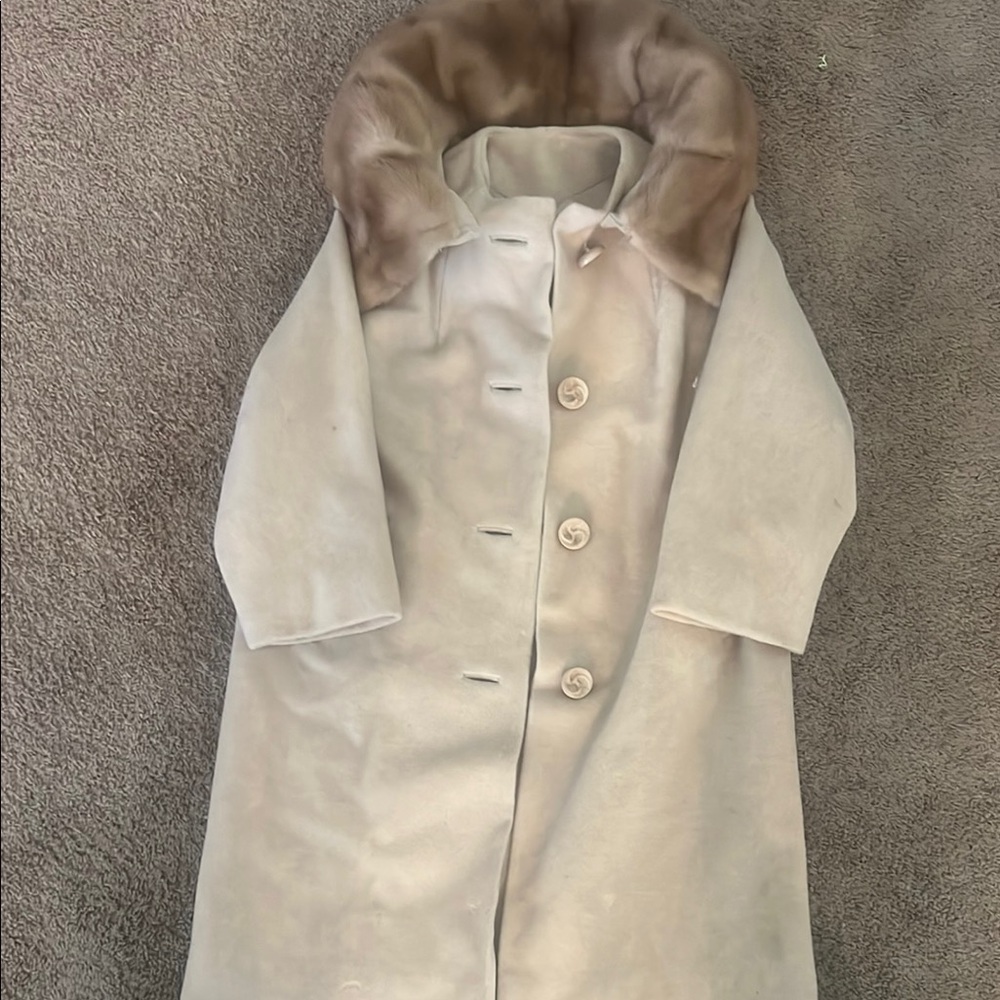 Elegant Cream Coat with Fur